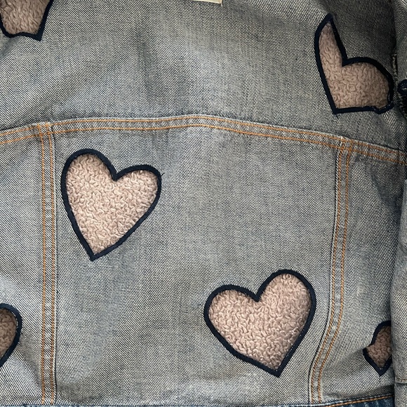 Alice + Olivia Blue Heart Cut-Out Embellished Jeff Denim Jacket NWOT - Picture 7 of 11